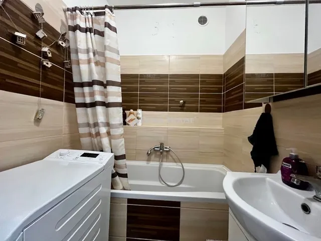 Eladó lakás Pécs, Kertváros 64 nm