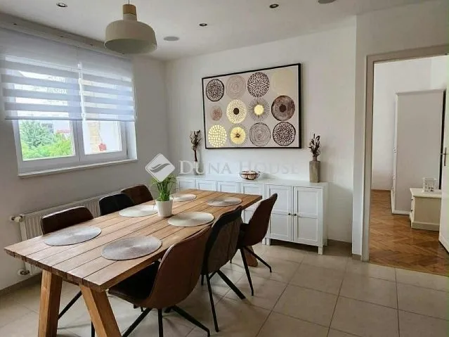 Eladó lakás Pécs, Belváros 102 nm