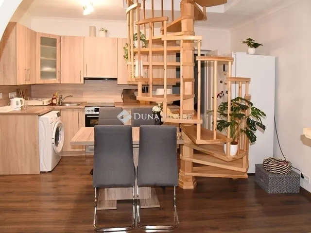 Eladó lakás Pécs, Belváros 73 nm