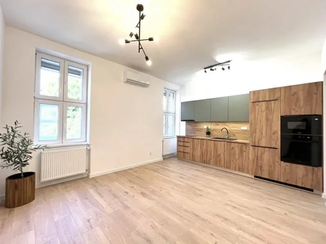 Eladó lakás Pécs, Belváros 62 nm