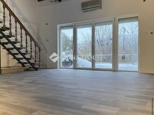 Eladó ház Pécs, Üszögpuszta 270 nm