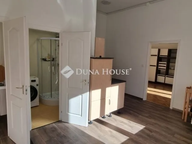 Eladó lakás Pécs 49 nm