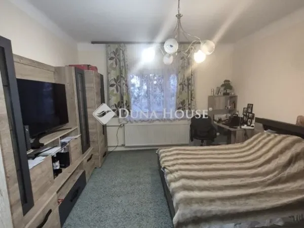 Eladó ház Pécs, Szabolcsfalu 216 nm