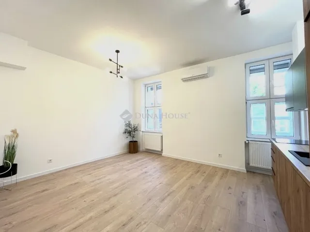 Eladó lakás Pécs, Belváros 62 nm