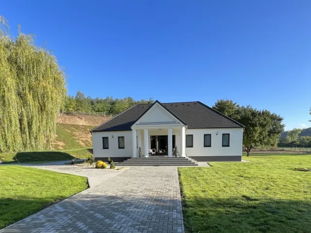 Eladó ház Szellő 124 nm