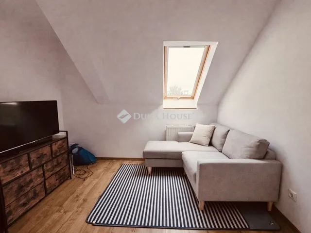 Eladó lakás Pécs 74 nm