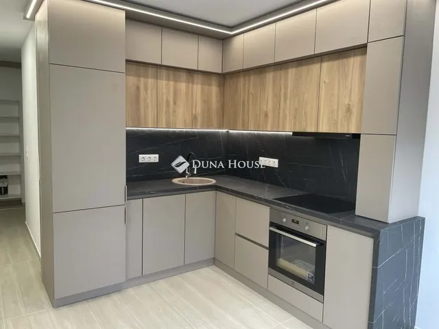 Eladó lakás Pécs, Kertváros 64 nm