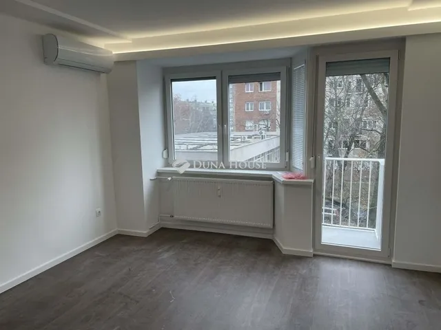 Eladó lakás Pécs, Kertváros 64 nm