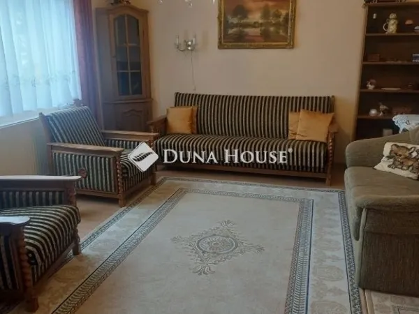 Eladó ház Kozármisleny 180 nm