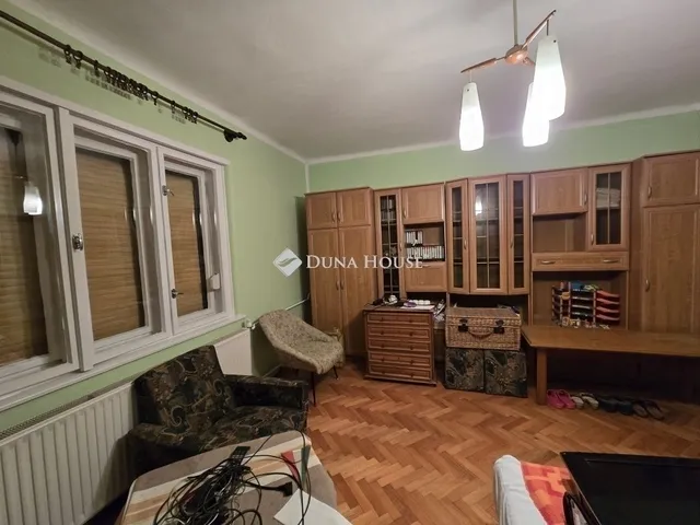 Eladó ház Pécs, Rigóder 104 nm