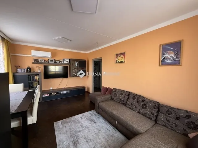 Eladó lakás Pécs, Kertváros 73 nm