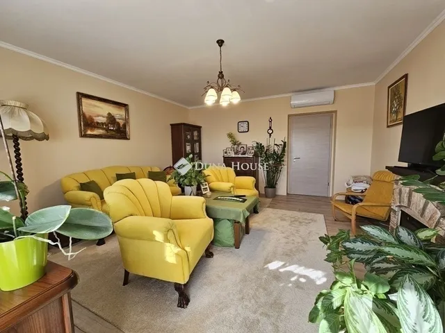 Eladó ház Pécs, Tettye 215 nm