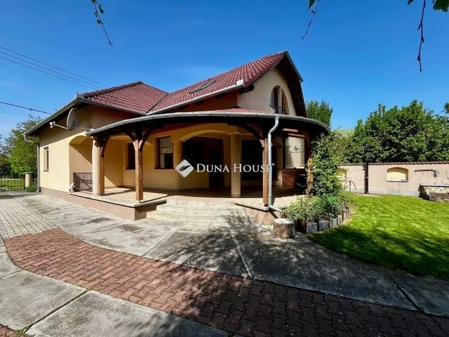 Eladó ház Bóly 143 nm