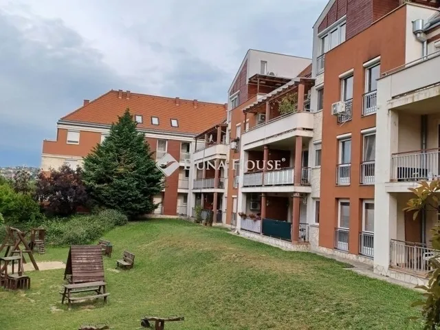 Eladó lakás Pécs 33 nm