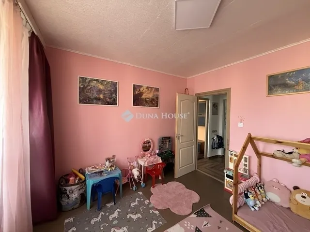 Eladó lakás Pécs, Kertváros 73 nm