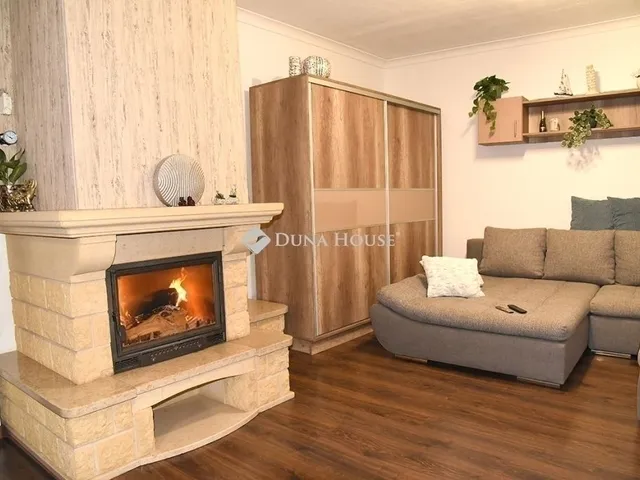 Eladó lakás Pécs 73 nm