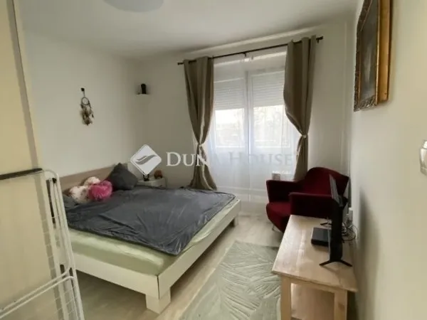 Eladó lakás Pécs, Kertváros 50 nm