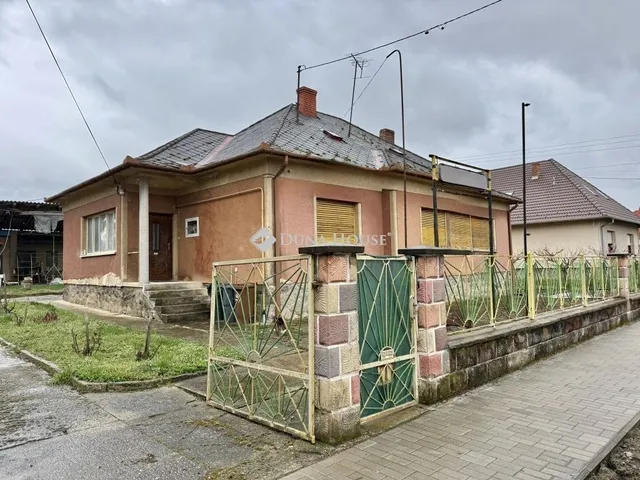 Eladó ház Pécs, Nagyárpád 115 nm