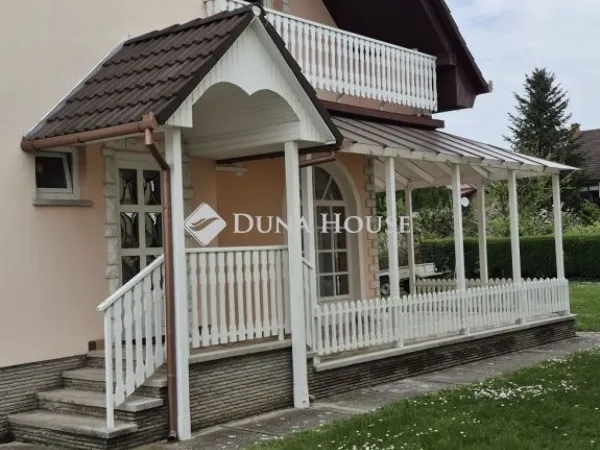 Eladó ház Szentlőrinc 181 nm