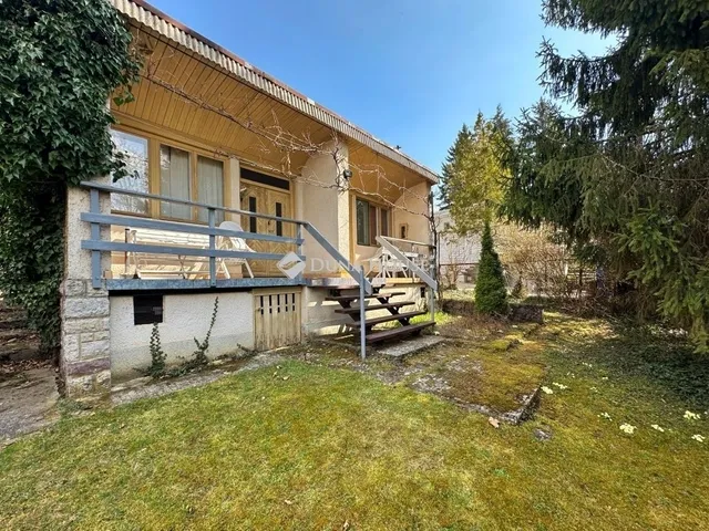 Eladó telek Orfű 600 nm