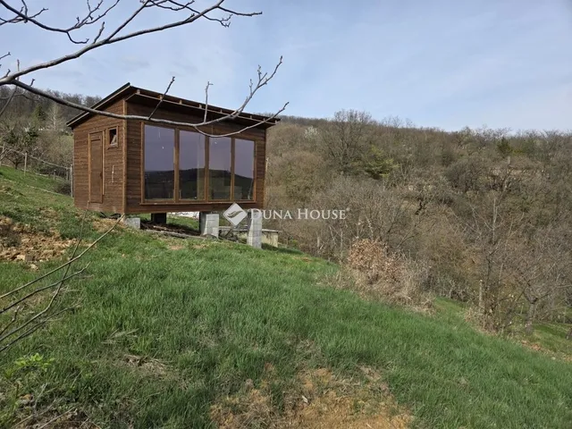 Eladó telek Pécs 1718 nm