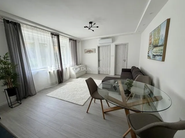 Eladó lakás Pécs, Belváros 45 nm