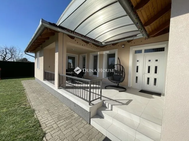 Eladó ház Pécs, Újhegy 164 nm