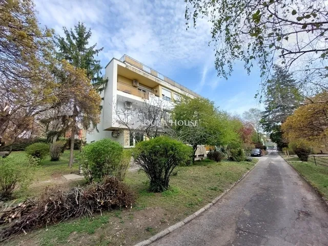 Eladó lakás Pécs, Mecsekoldal 73 nm
