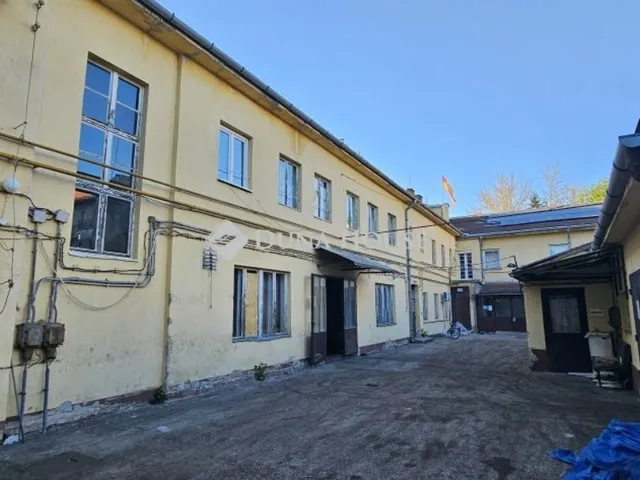 Eladó kereskedelmi és ipari ingatlan Nagyatád 900 nm