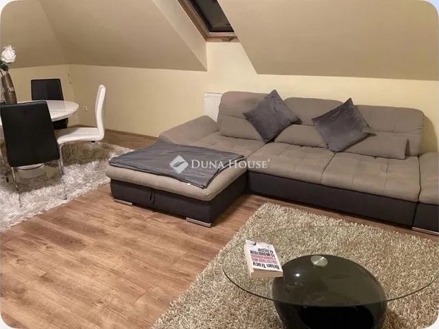 Eladó lakás Kozármisleny 65 nm