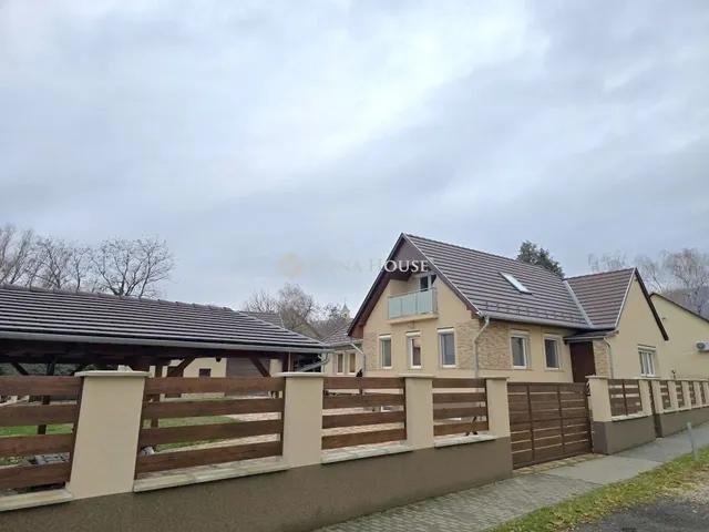 Eladó ház Hosszúhetény 160 nm