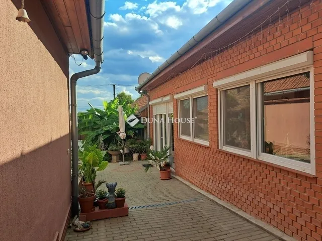 Eladó ház Nagyharsány 190 nm