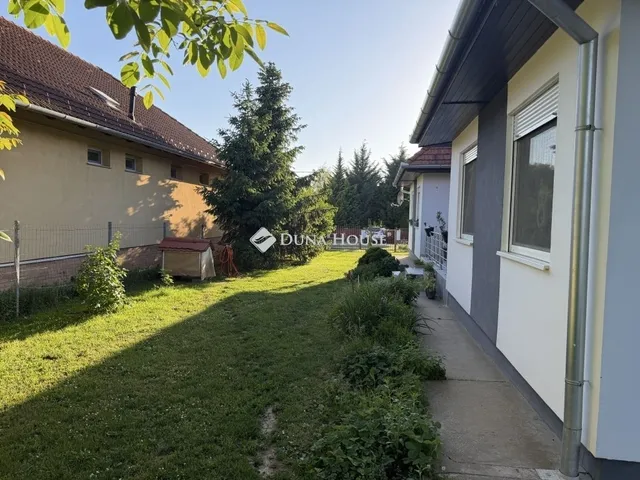 Eladó ház Egerág 235 nm