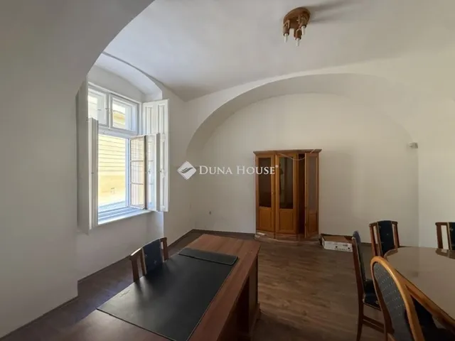 Eladó lakás Pécs 63 nm