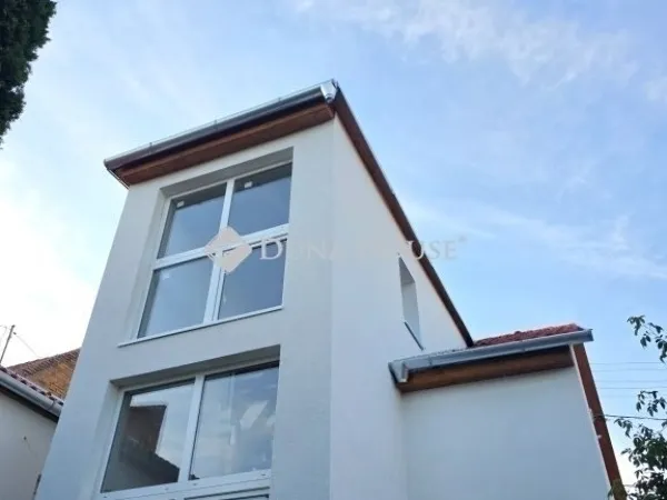 Eladó lakás Pécs 178 nm