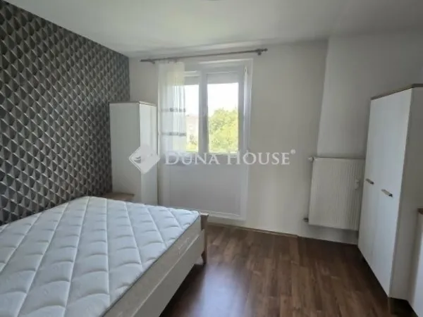 Eladó lakás Pécs 54 nm