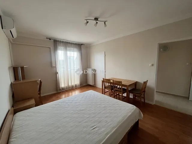 Eladó lakás Pécs, Belváros 35 nm
