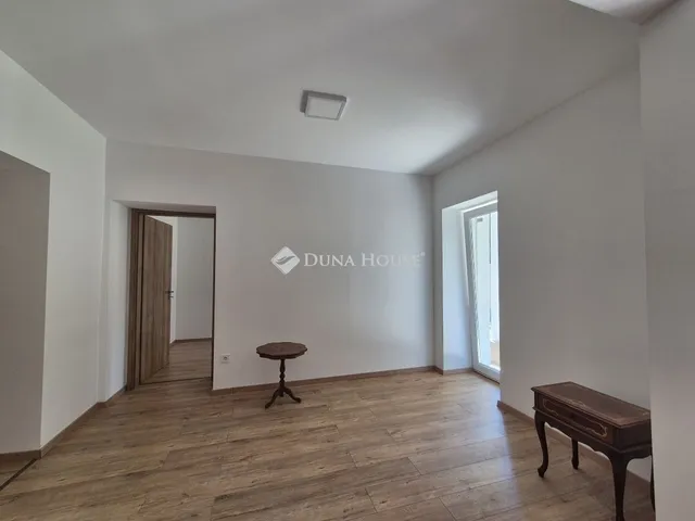 Eladó lakás Pécs 49 nm
