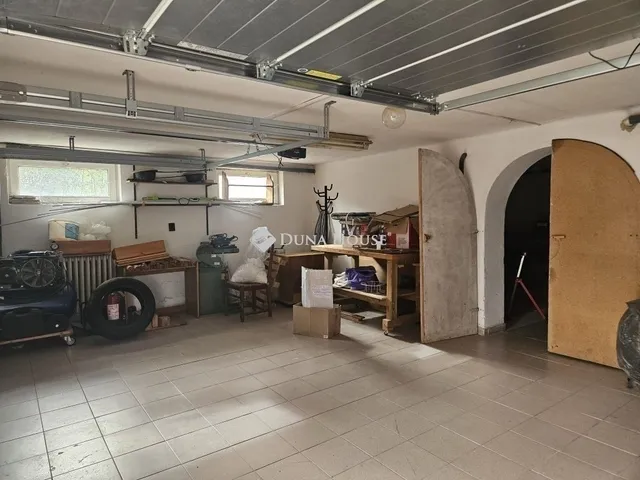 Eladó ház Pécs 208 nm