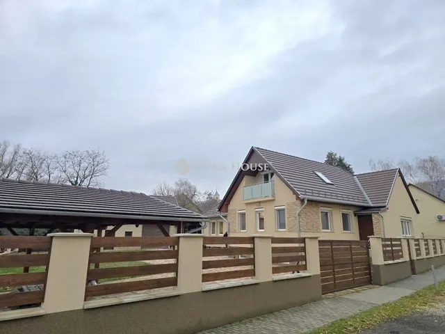 Eladó ház Hosszúhetény 160 nm