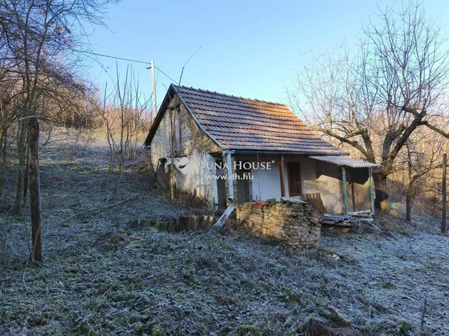 Eladó telek Tamási 2279 nm