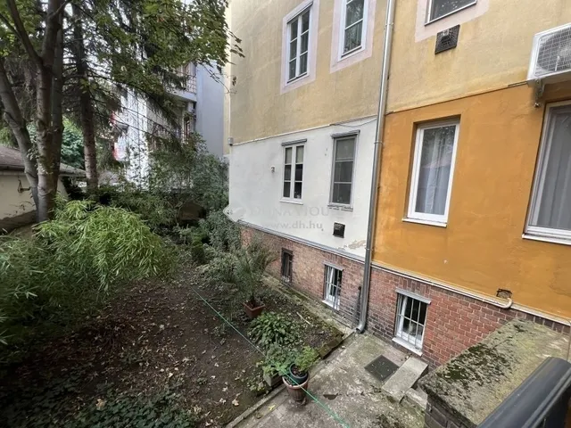 Eladó lakás Pécs 113 nm