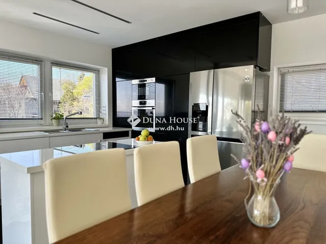 Eladó ház Pécs 190 nm