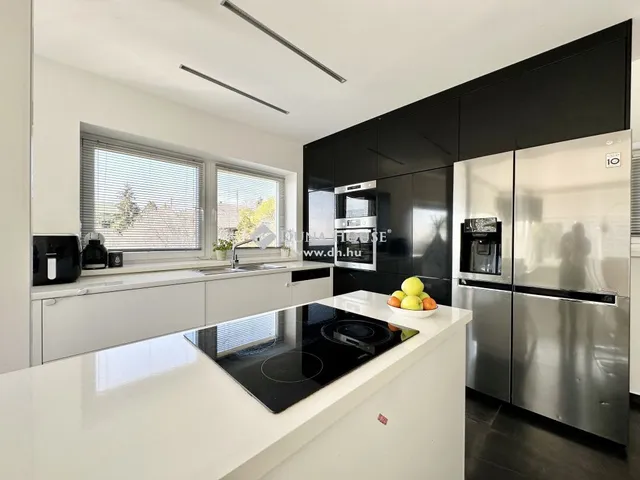 Eladó ház Pécs 190 nm