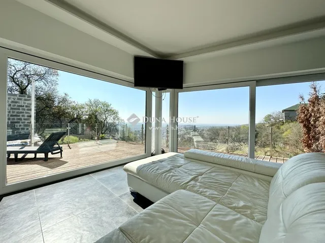 Eladó ház Pécs 190 nm