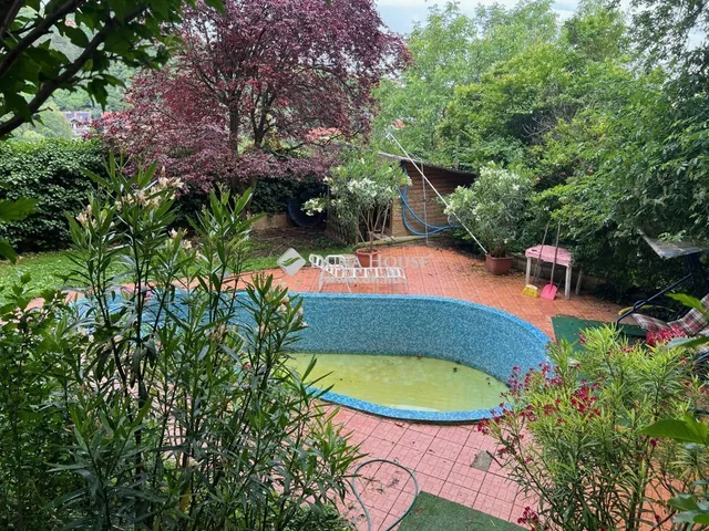 Eladó ház Pécs 265 nm