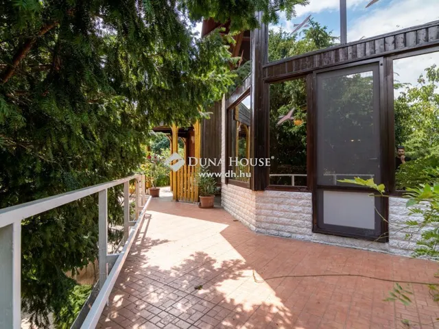 Eladó ház Pécs 265 nm