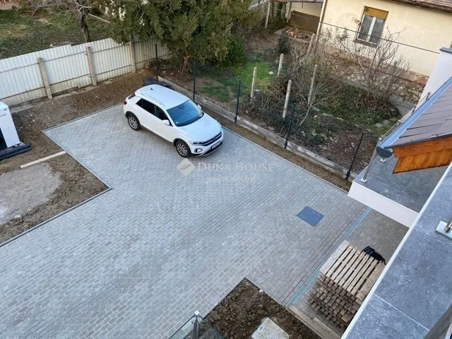 Eladó lakás Pécs, Egyetemváros 88 nm