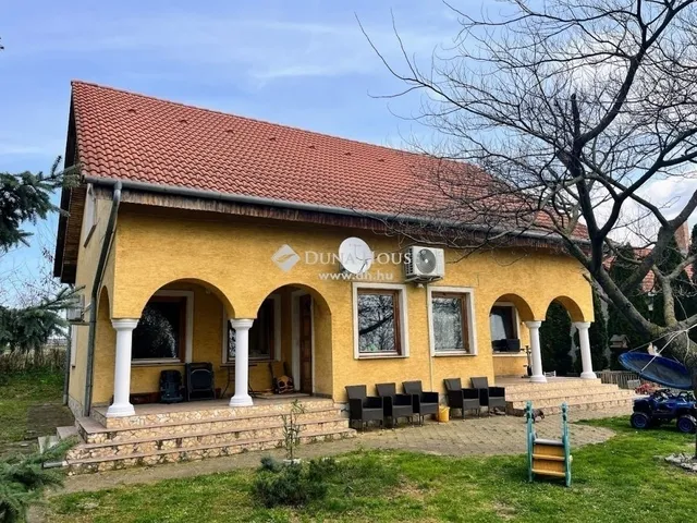 Eladó ház Pécs 164 nm