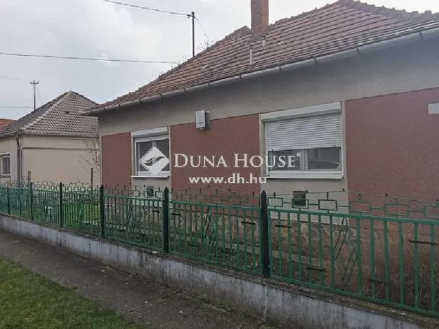 Eladó ház Szentlőrinc 87 nm
